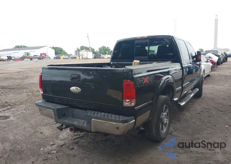 2011 Ford F-250 Lariat z USA, uszkodzony, nr VIN 1FT7W2BT0BEC62719